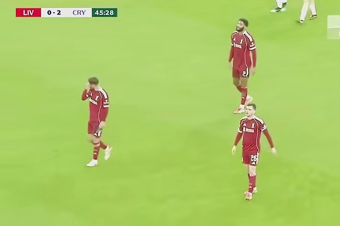 问题严重了!利物浦的颓势真的不是个别球员战术不适配的问题。利物浦的问题绝对已经