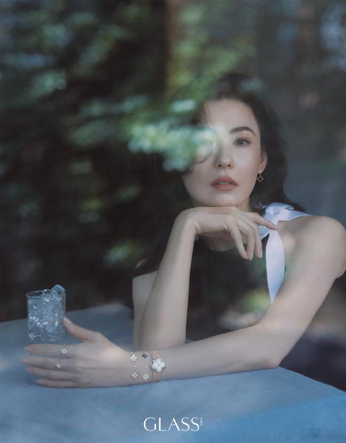 张柏芝美得好有韵味张柏芝美人骨相这才是真正的东方美人骨相了吧。张柏芝美得好有韵