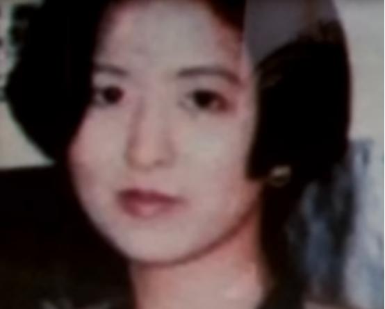 1997年，日本东京老旧公寓发现一具女尸，尸检查出体内残留男性精液，查清身份大伙
