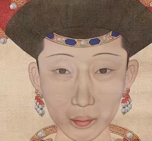 爱新觉罗家族的基因，就是从这个女人开始被带坏了！而这个女人就是大名鼎鼎的令妃。突