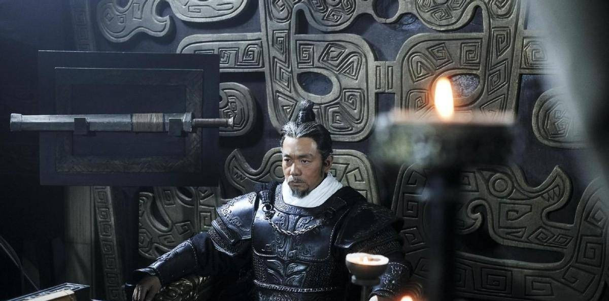 历史上功高震主的3位名将，可以轻松取代皇帝，结局为何大不相同