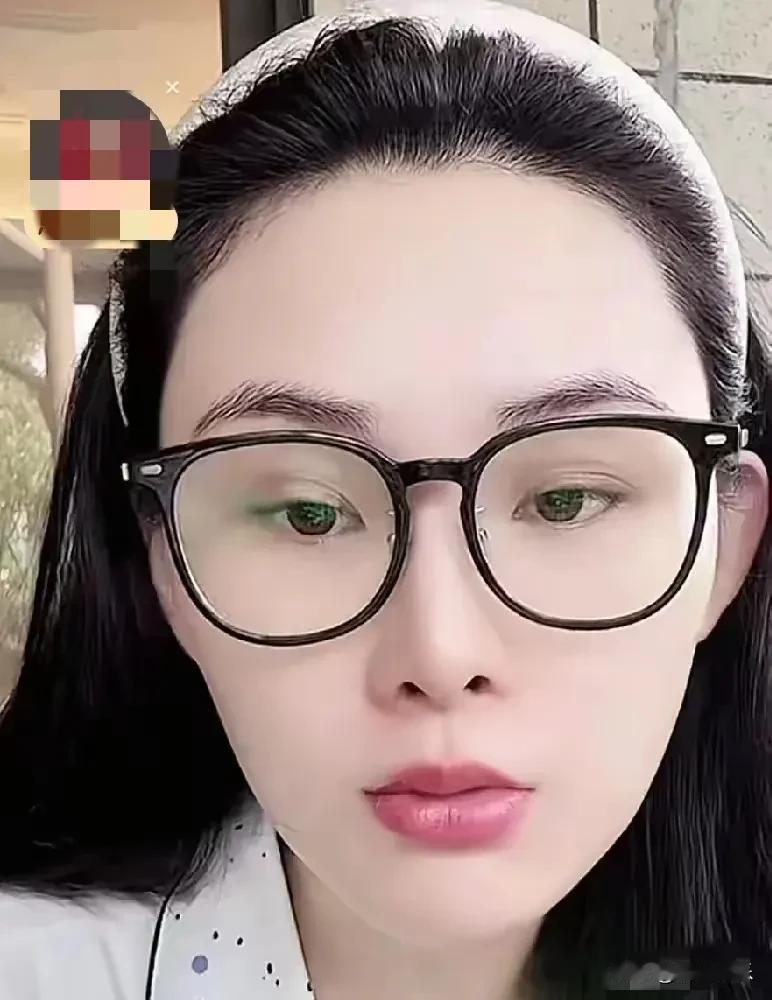 张颖颖深夜激情开麦："汪家从前放个屁都能热搜包周现在马筱梅被前夫扒底裤居