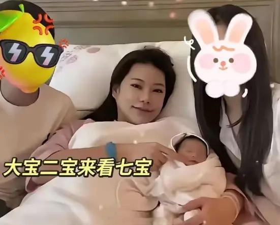 马晓梅分享儿子近照，小玥儿和小霖霖都来看弟弟了！前几天，张兰就在直播间报喜，称汪