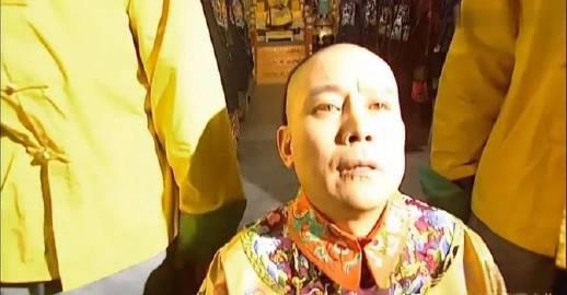 雍正二年（1724年）十二月十三日，废太子胤礽病重难愈，雍正只好让大臣为其安排后