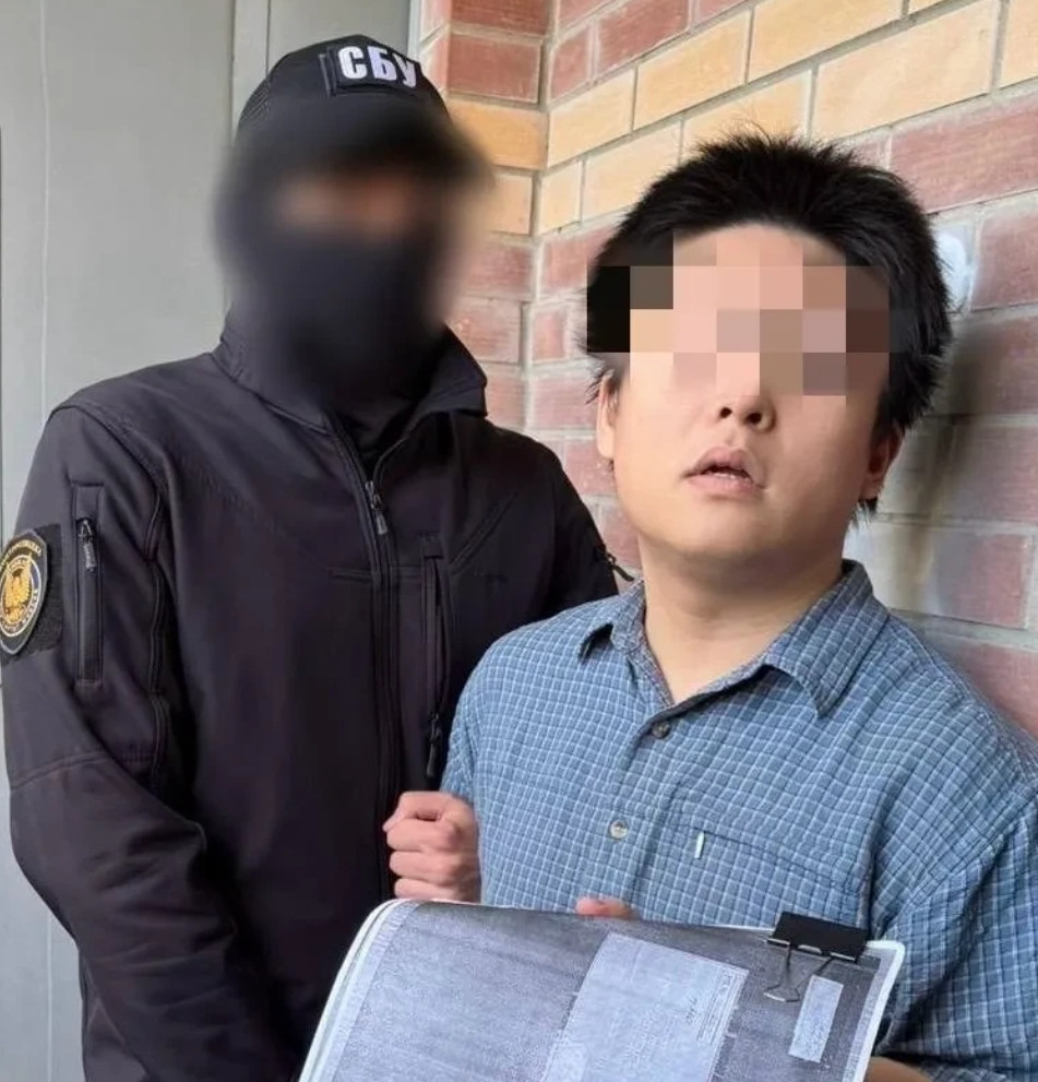警惕！两名中国公民遭乌克兰安全局逮捕。7月9日东欧媒体NEXTA说，一名中国