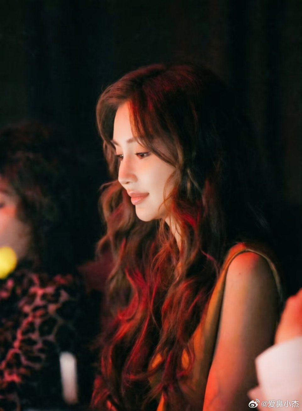 离Angelababy的脸只有两厘米|angelababy小说里的港风清冷既