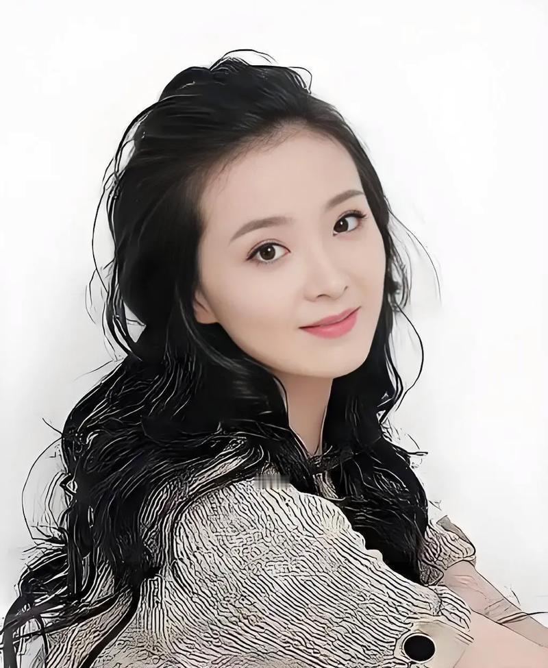 那顿饺子，成了她心里再也解不开的结。演员王艳聊起婚后生活时，提起一个细节：嫁到北