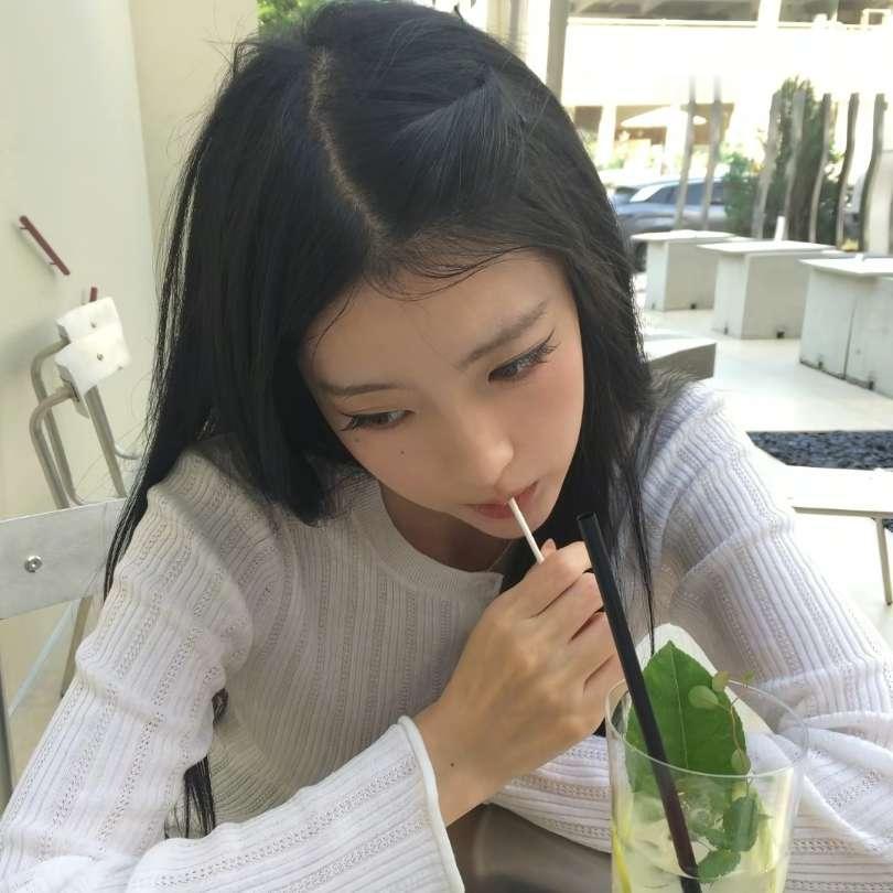 我有个很大的问题，就是总在羡慕别人羡慕别人的好家庭，好婚姻，好工作，好容貌，但