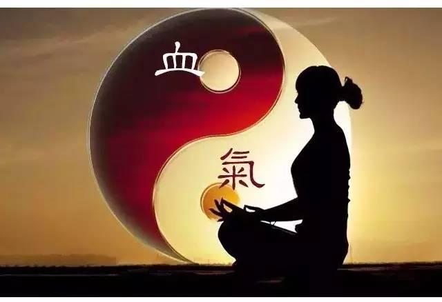 气血不足这样补, 简单易做“红枣银耳汤”