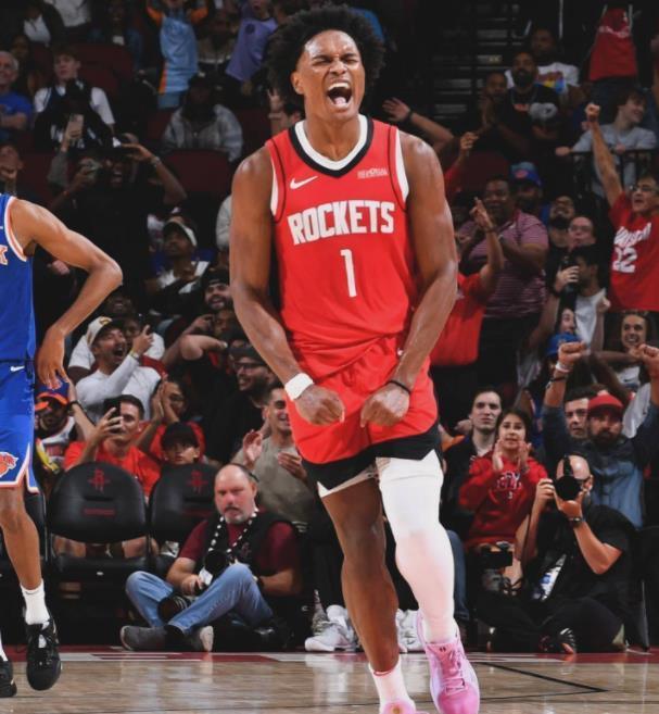 前NBA射手丹尼·格林认为，范弗里特受伤之后，火箭队的整体实力会有所下滑；甚至他