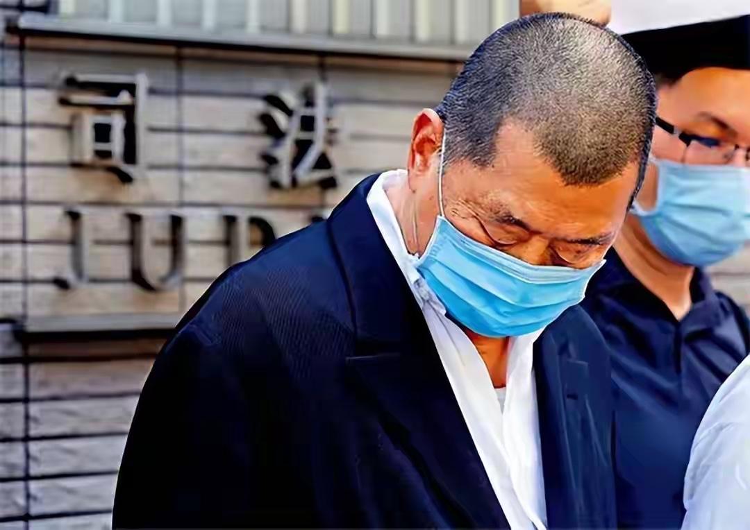 16日，特朗普公开发声：对黎智英的定罪结果深表遗憾！他表示将择时再次同中方沟通，