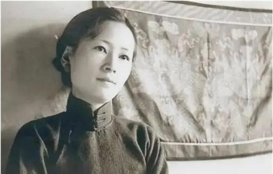 1953年，49岁林徽因指着一个市长破口大骂：“我林氏满门忠烈志士，你又算什么？