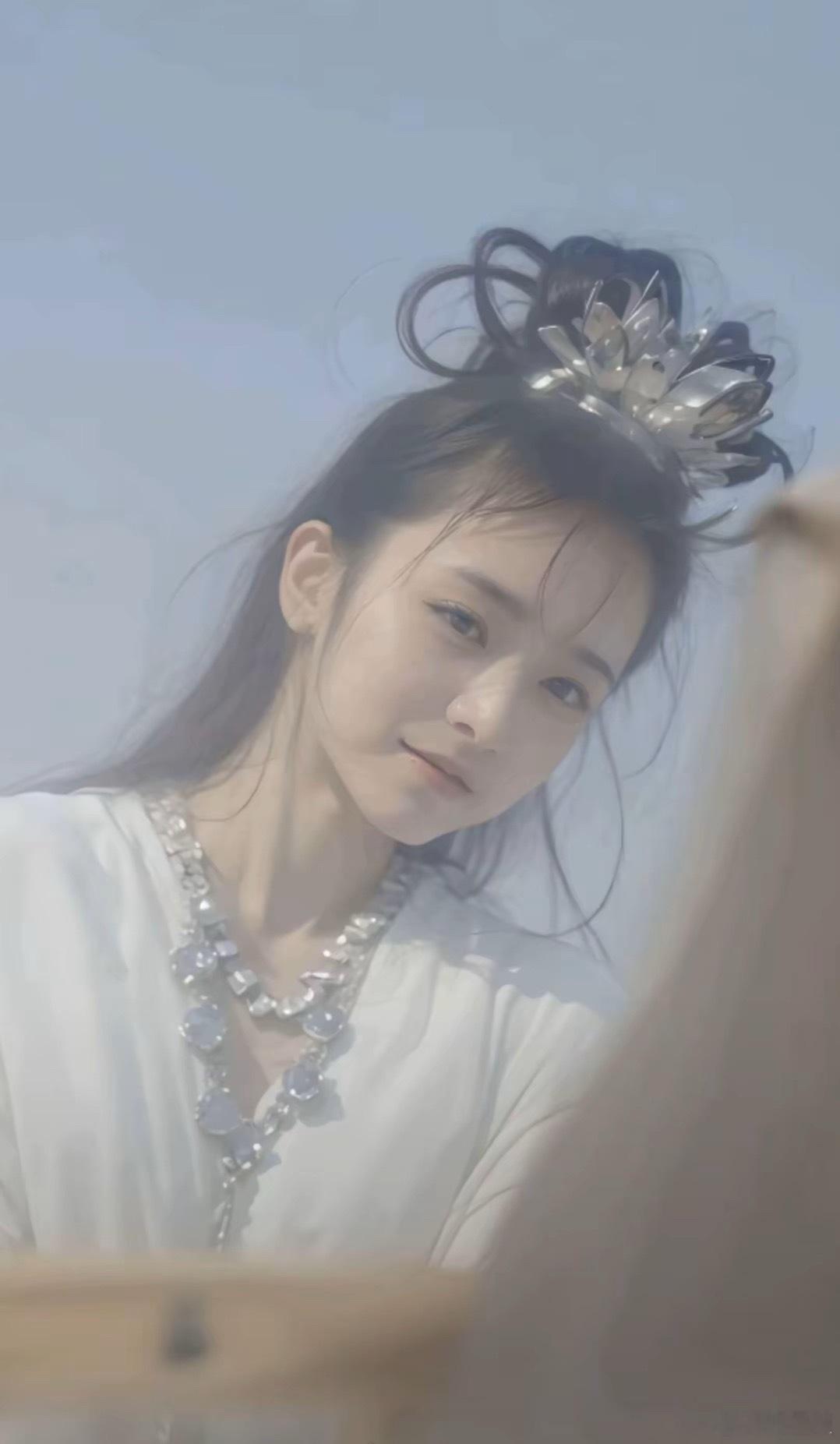 才看到86版西游记中仅仅出现几秒钟的风婆的镜头，感觉当年眼睛尽盯着猴子，白看