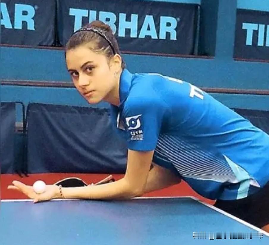 乒乓球WTT德国法兰克福冠军赛女单1/8决赛，高桥布鲁娜VS汉娜高达。第一