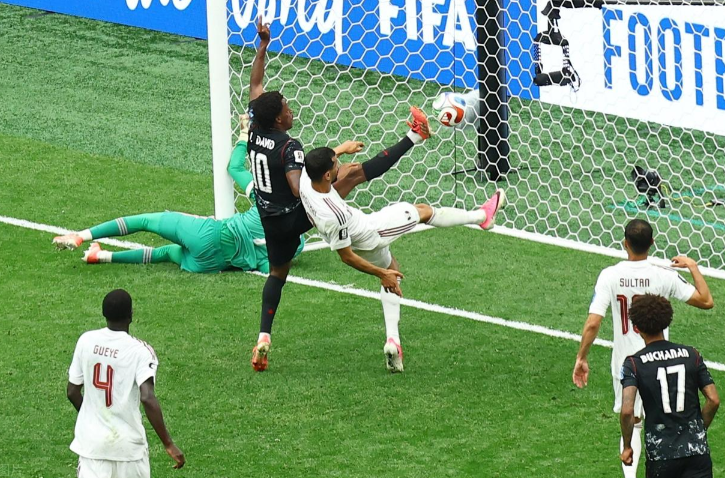 6-0之后，B组真乱了：4分都不敢笑，1分还没凉**加拿大这一晚踢疯了，主场6