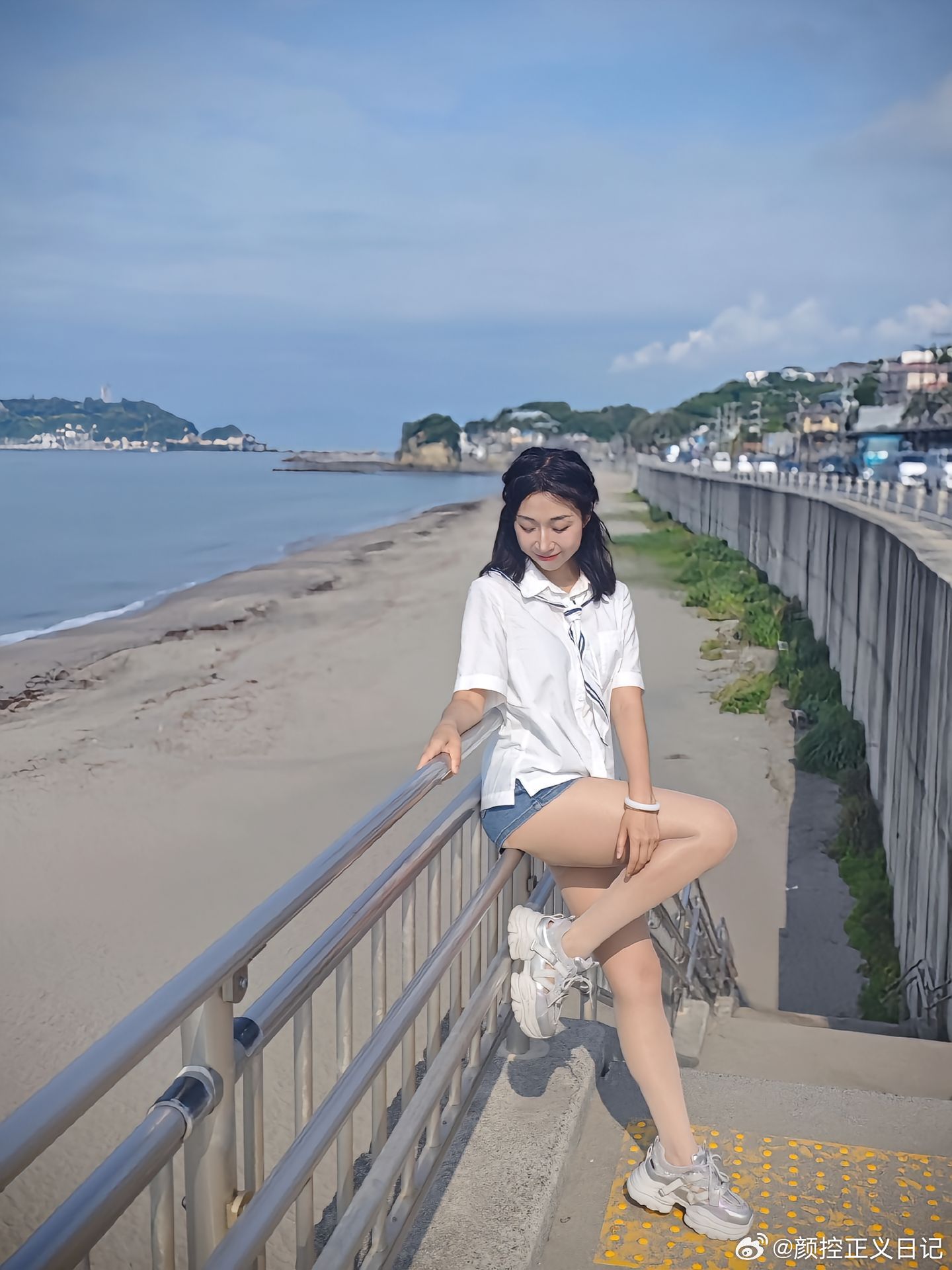 美女穿搭写真风景秀丽美女