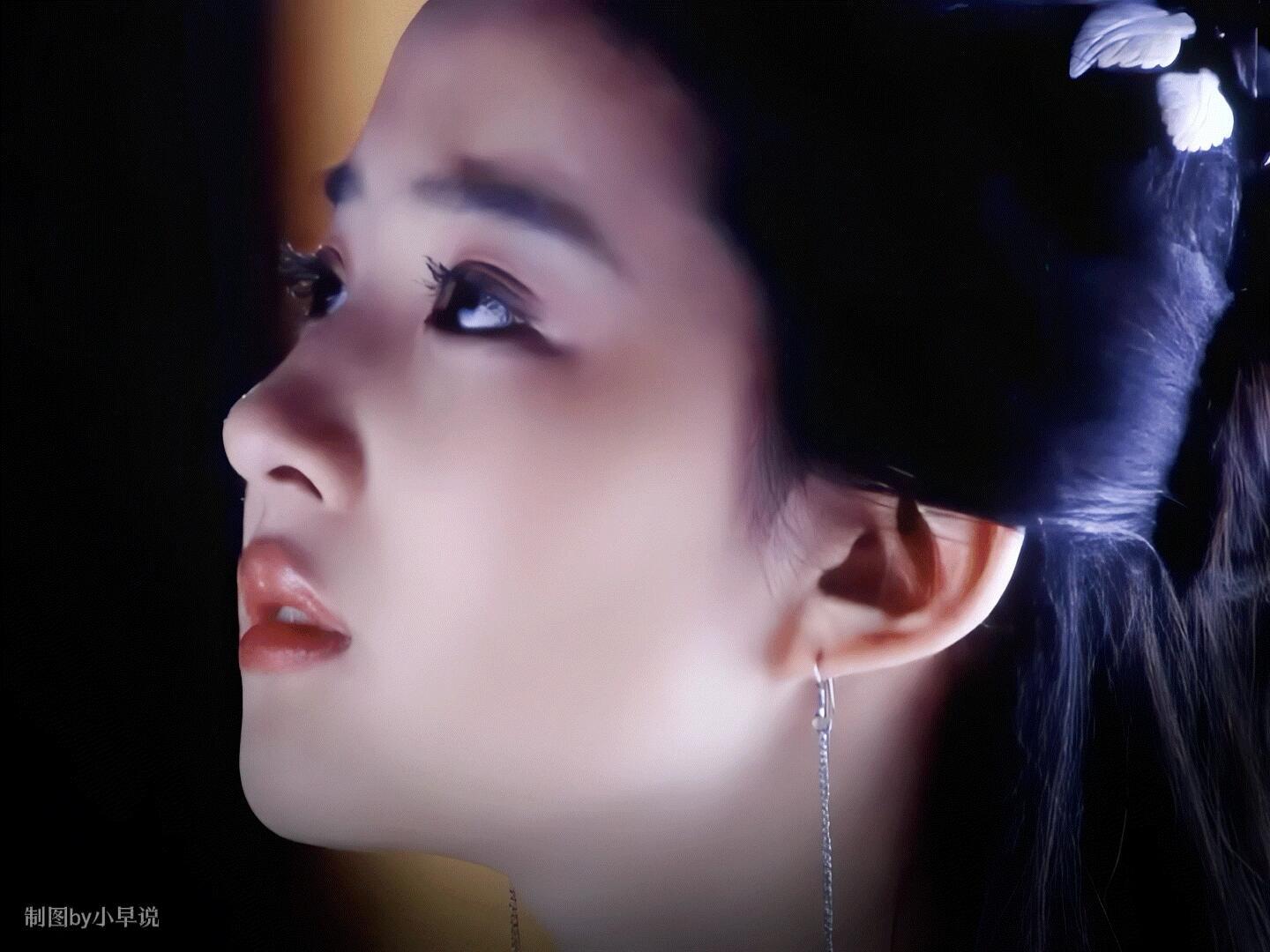 真想拥有刘亦菲的侧脸正脸我也想要，哪里都那么美，下辈子该轮到我长这样了。