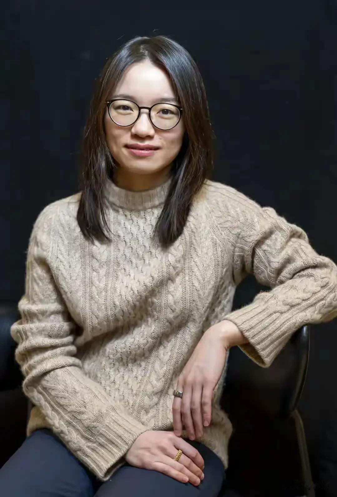 “获奖挺好的，但是题该做不出来，还是做不出来。”7月23日，35岁的王虹斩