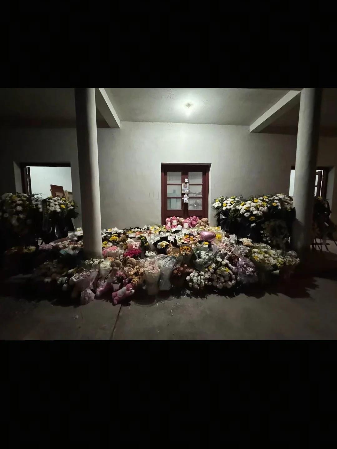 因为也是妈妈，所以没有办法做到冷眼旁观