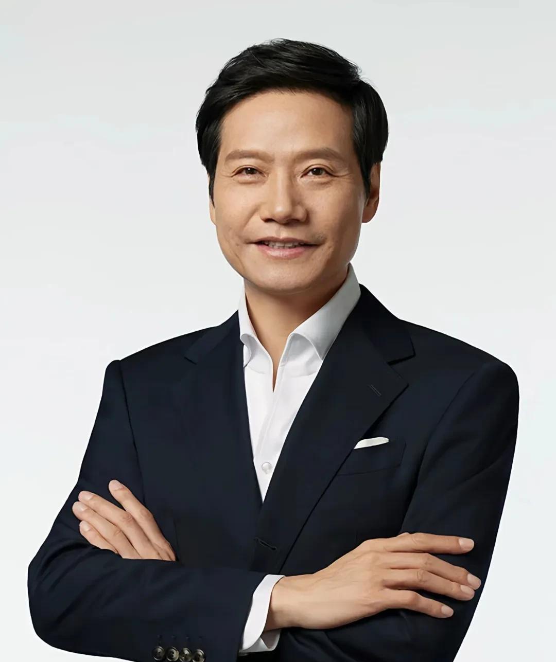 发现了？大佬最后都会退居幕后。雷军也不例外。这不，雷军的职务变了，从执行董事