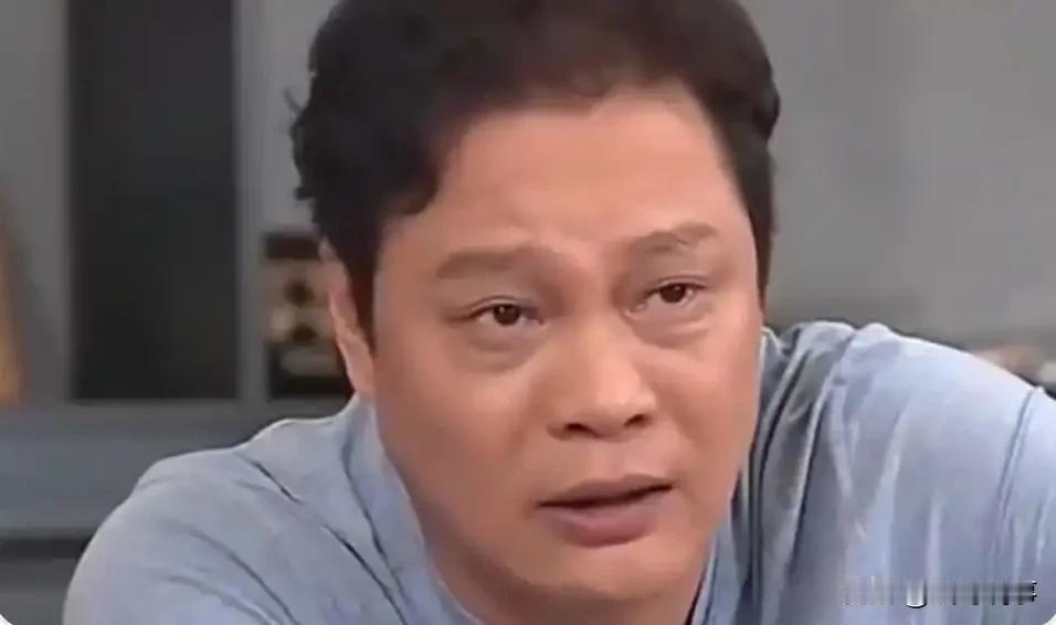 范志毅愤怒质问：国足竟然派出南通队上场？难道只是为了凑数吗？一场失利背后，究竟隐