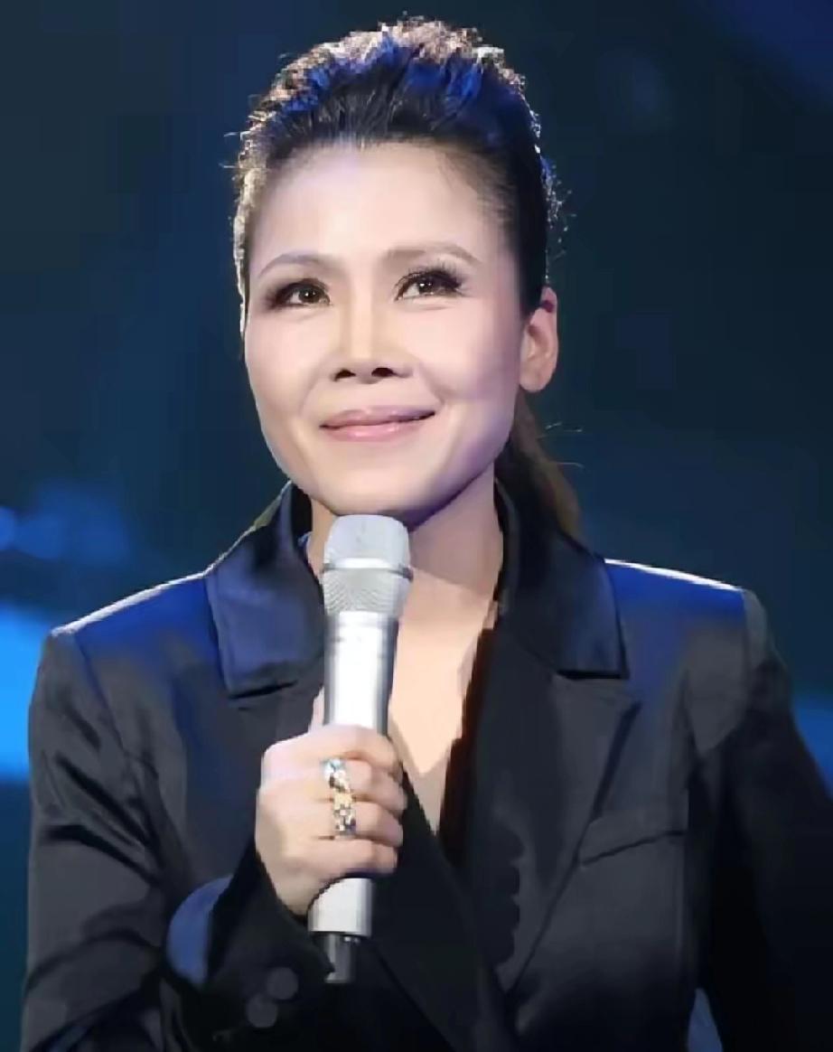 乐坛天后田震的神仙爱情！查出难生育，男友一句话苦等七年200