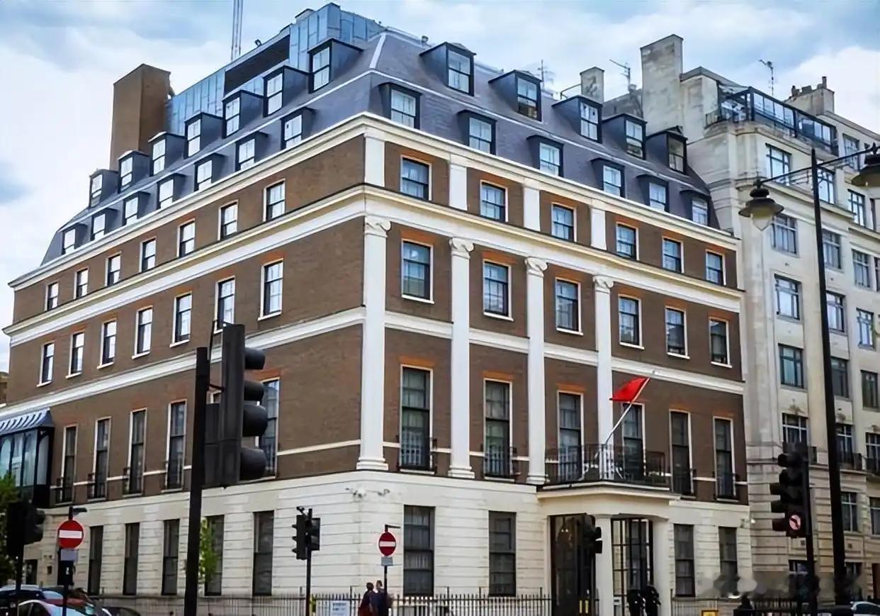 中国官方罕见用“狼狈为奸”这四个字，意味着事情已经很严重，触及到了中国的底线。