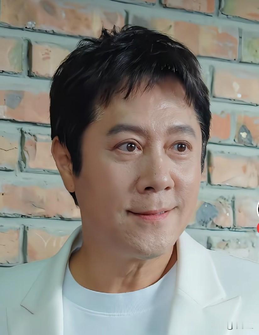 网友说，嘴巴确实有歪气嘴歪了你对蔡国庆怎么看