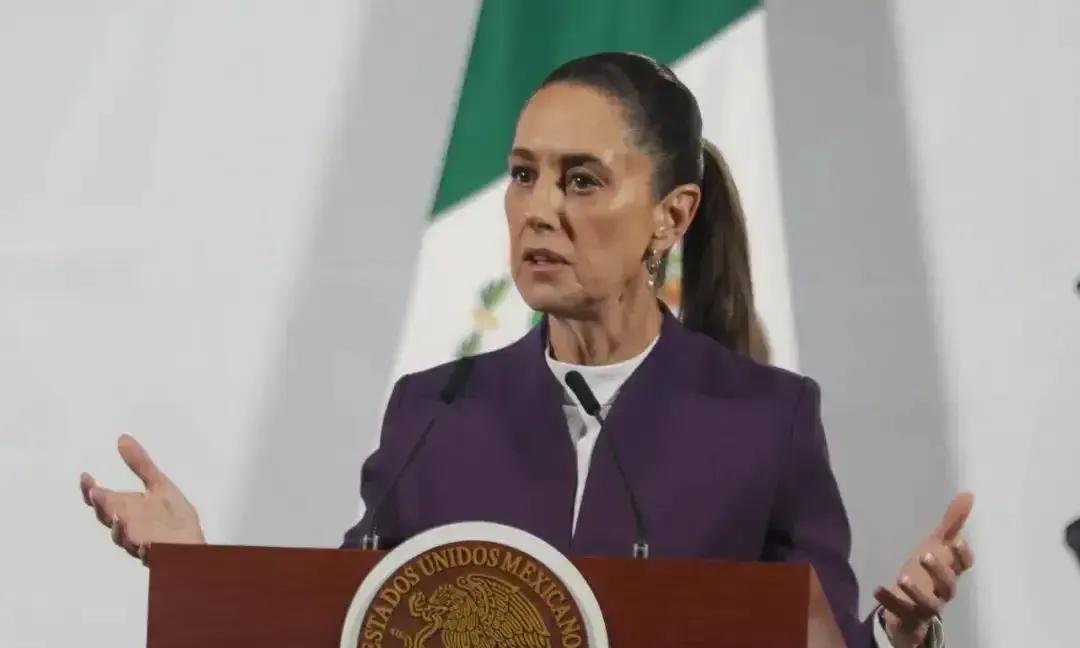墨西哥总统辛鲍姆赢麻了。辛鲍姆亲自上阵监督该国最大的曼萨尼约港进行“史无前例的大
