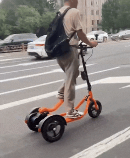 大爷还得是大爷呀！建议全面推广，环保，节能还可以锻炼身体！一举好几得[灵光一