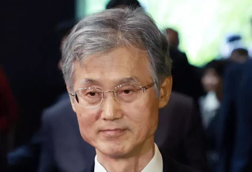 22日韩国首尔警察厅表示警方将调查“大法院院长曹喜大与韩德洙前总理会面”疑云提出