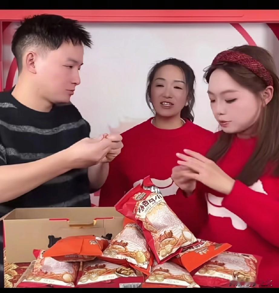 谢浩男真的很优秀，当过兵现在还在读研究生，不知道这些年他的人生旅行怎么过来的，老