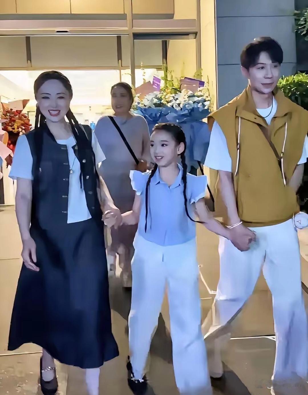 董璇第二段婚姻看起来多幸福，选老公不要选帅的，不要选实力很强的，选适合自己的，有