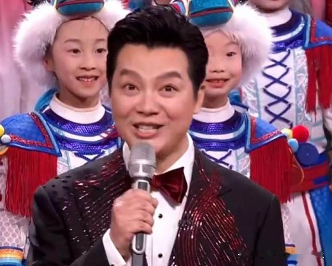 央视春晚6大主持人婚姻状况，年龄，身高毕业院校，以及主持次数一览1，任鲁