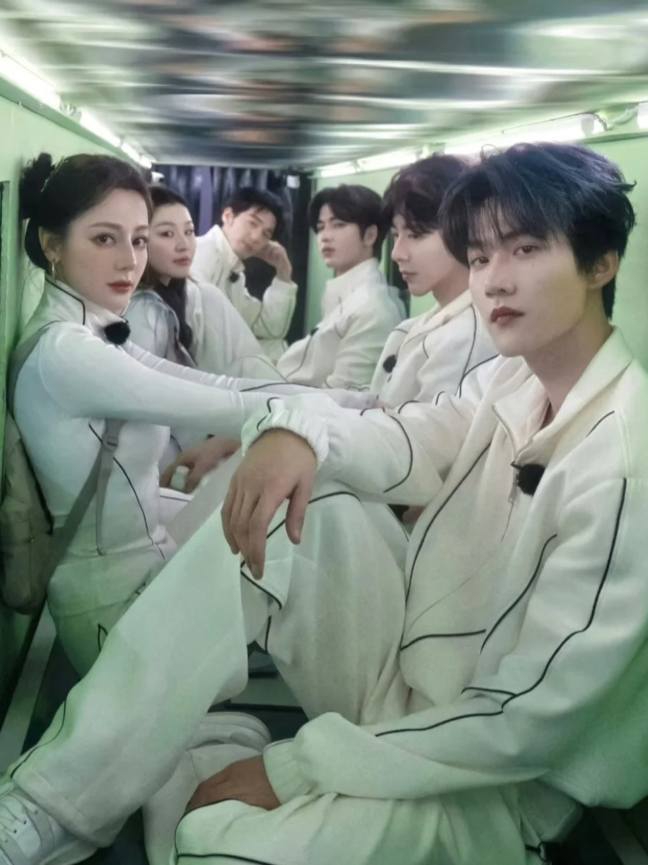 神图背后妖娆的摄影师​​​