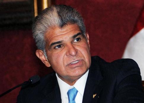 理亏就耍无赖！巴拿马拖延仲裁等美国救场，反被中国一招拿捏最近巴拿马政府干了