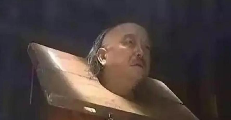 刚愎自用的权臣,何以成为帝国财富的“掌柜”?和珅,一个让历史铭记的名字,在17
