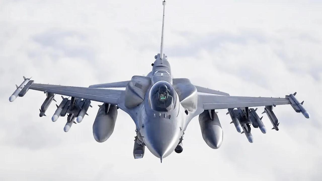 当下全球空军争相列装五代机、研发六代机之际，美国军工巨头洛马却抛出反向方案，提议