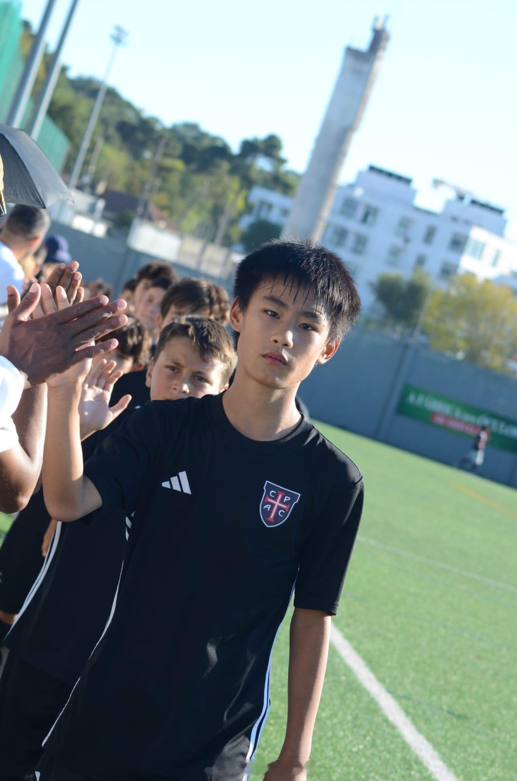 【陈镜泽】2013年球员本赛季代表葡超卡萨皮亚梯队越级征战葡萄牙里斯本大区U