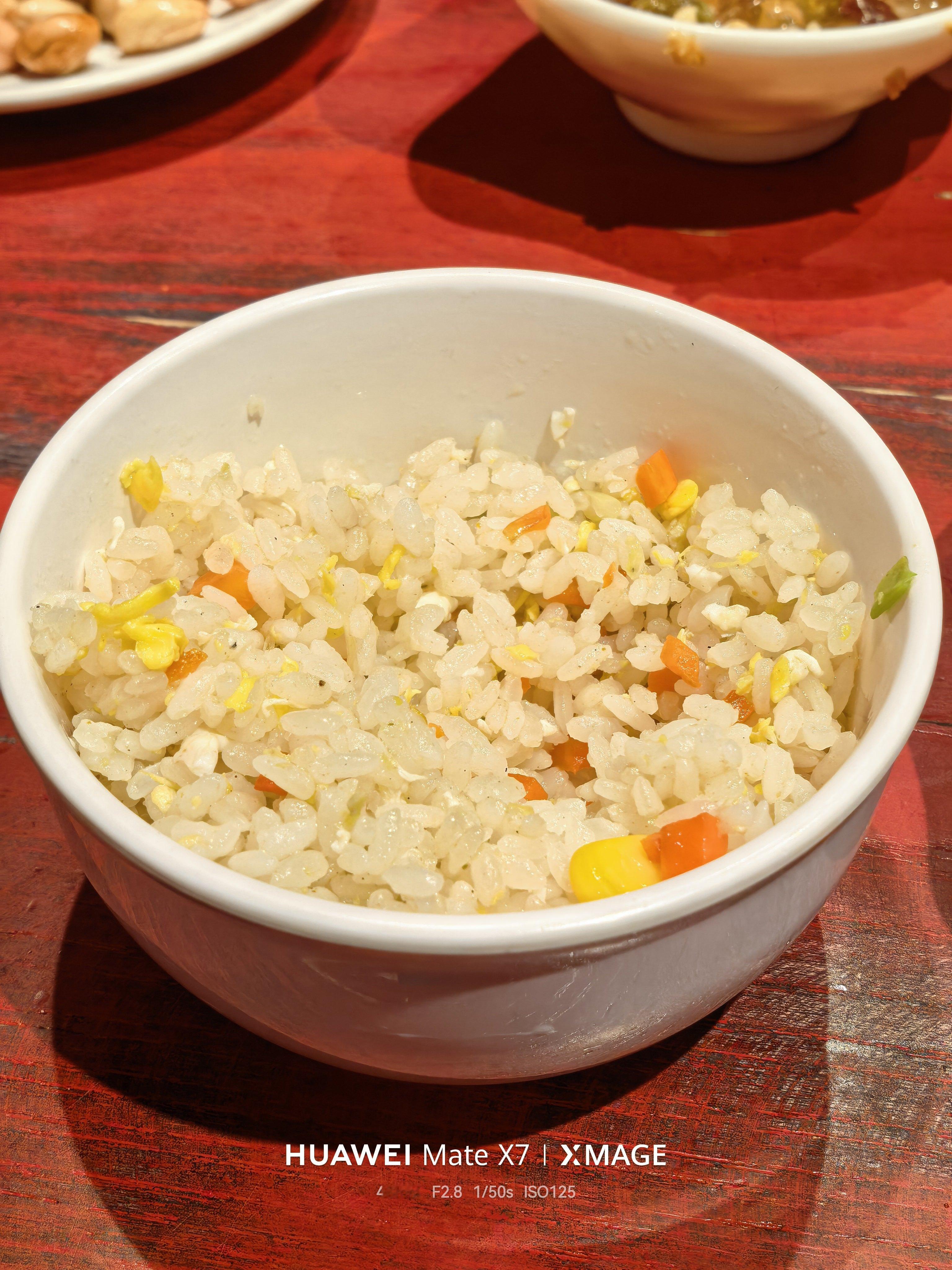 来吃火锅，发现这家店里米饭很好吃，想问一问，如何才能做到优雅的不点火锅，只吃米饭