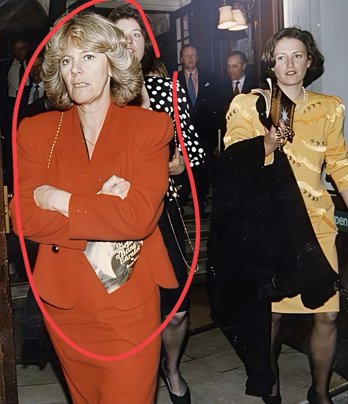 年轻的卡米拉，还挺摩登！这个小三上位的女人，年轻时，颜值和气质也不差，时尚摩登