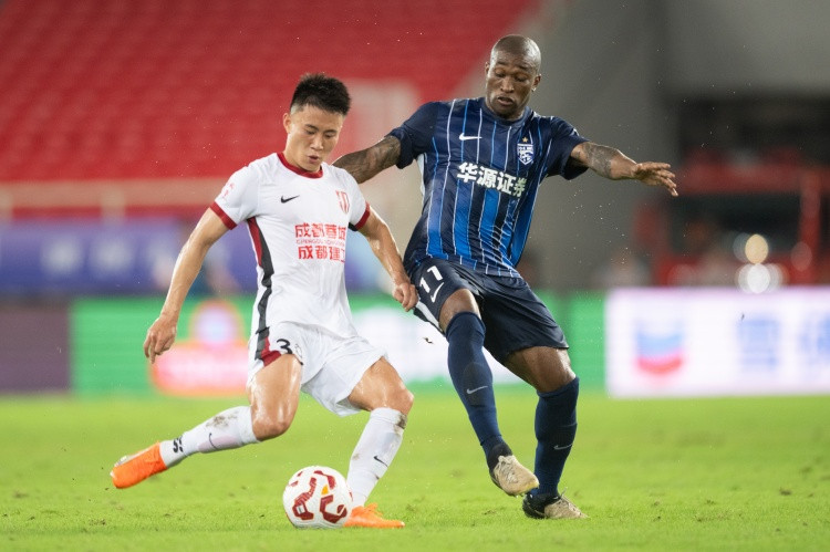 武汉三镇官方: 外援帕拉西奥斯、达兰与球队合同期满离队