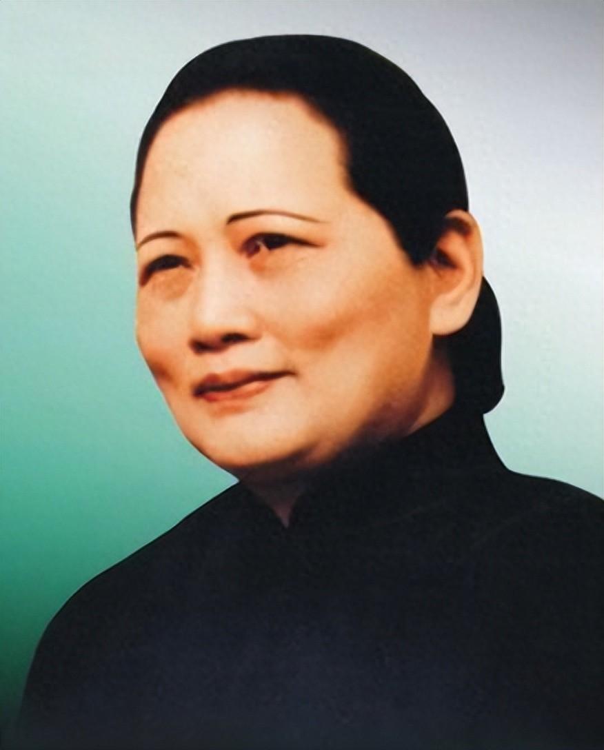 334年，宋庆龄一反常态，叮嘱外国友人小心我们的共产党朋友，为何“1934年1