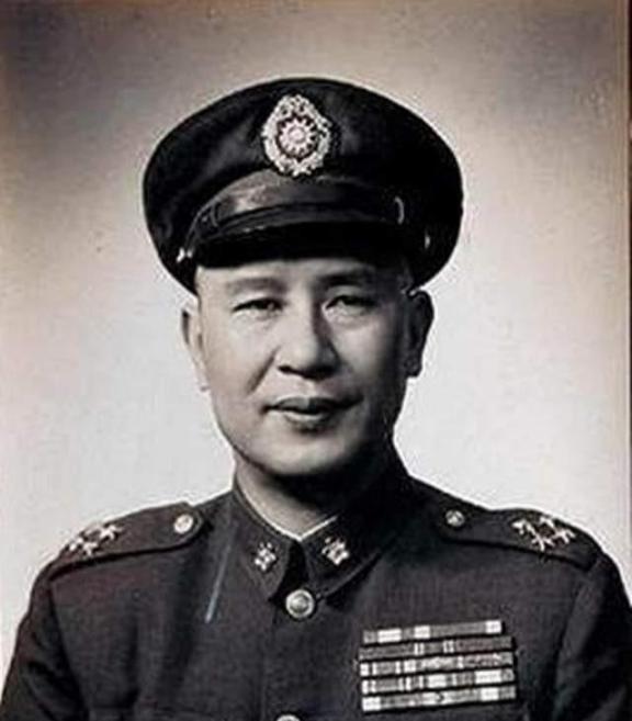 1949年小诸葛白崇禧向蒋介石献策：既然败局已定，与其飞往台湾不如南下干掉越南…