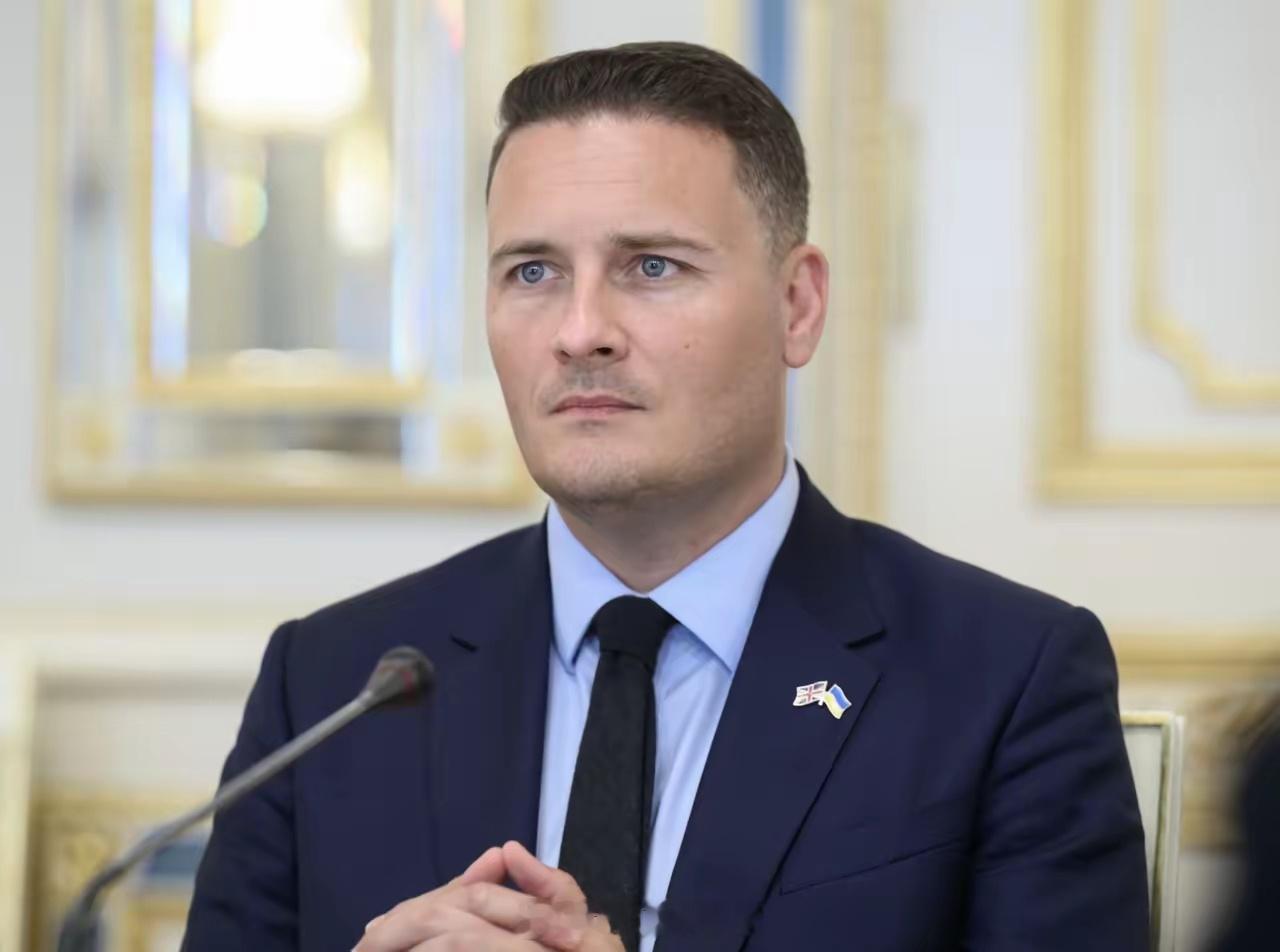 英国国防大臣斯特里廷称，乌克兰的前线几乎没有移动，而乌军已经从接受训练转变为提供