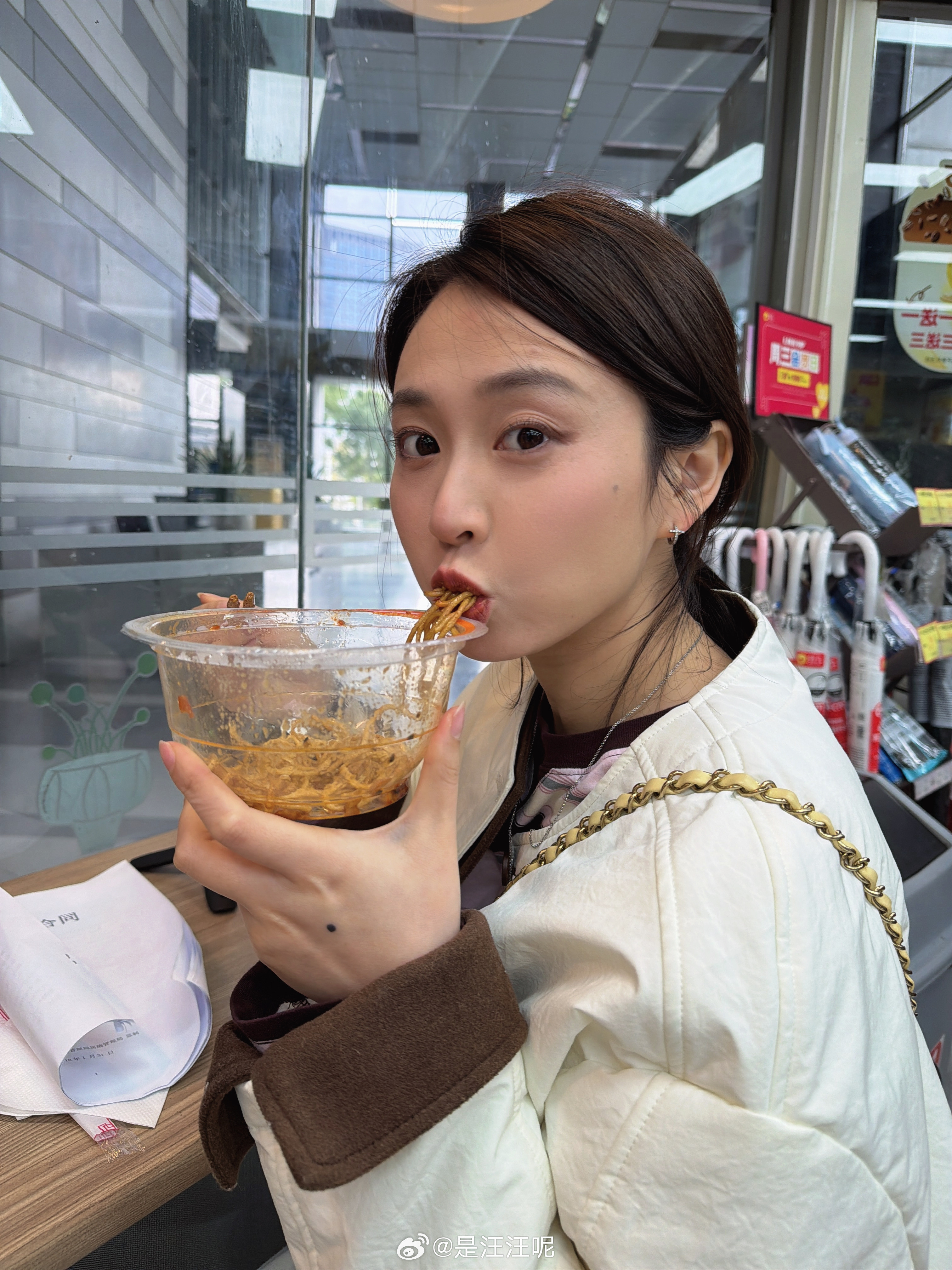 你说为啥便利店的热干面和关东煮就是工作的时候下楼吃最好吃呢？？合肥