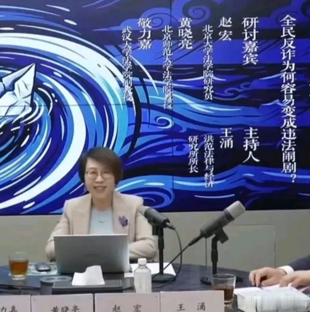 我向来是把事和人分开看。我不喜欢汤家凤、非常讨厌项立刚，但在英语这件事上，我赞同
