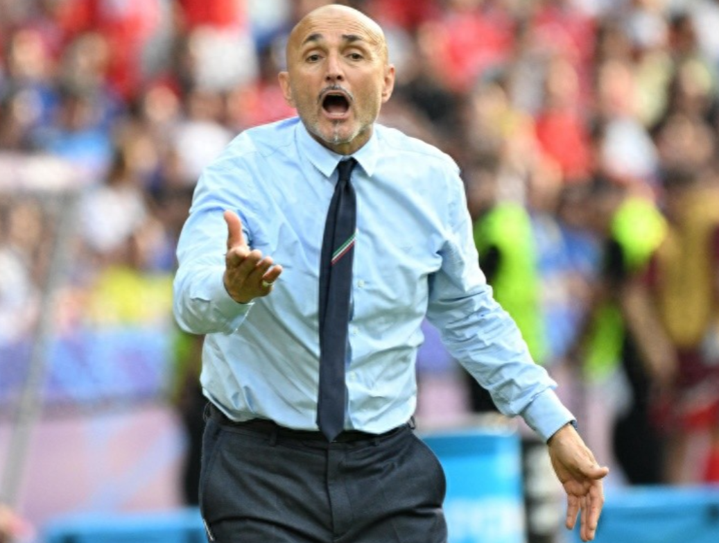 近日，《米兰体育报》谈到了尤文图斯的未来，他们表示新帅斯帕莱蒂肩负着带领球队重返