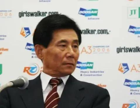 #山东泰山旧帅#回顾金正男：山东足球首位外籍教头的足迹1998年，山东足球