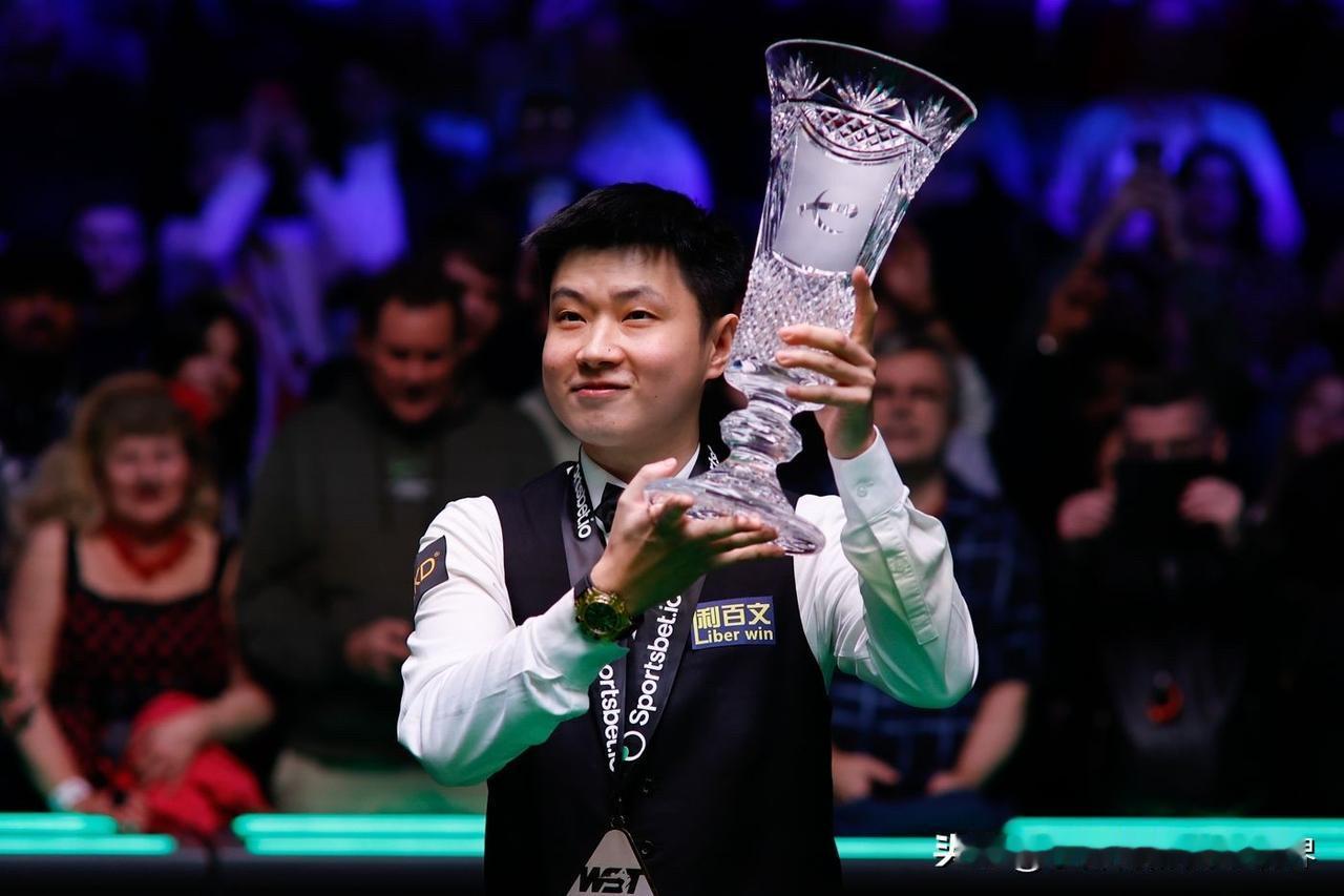 有一种神奇叫赵心童，时隔一年重返职业赛场，跻身世界前五！2023年1月，赵心